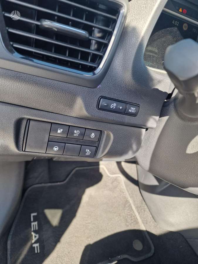 Nissan Leaf, 40 kWh, hatchback