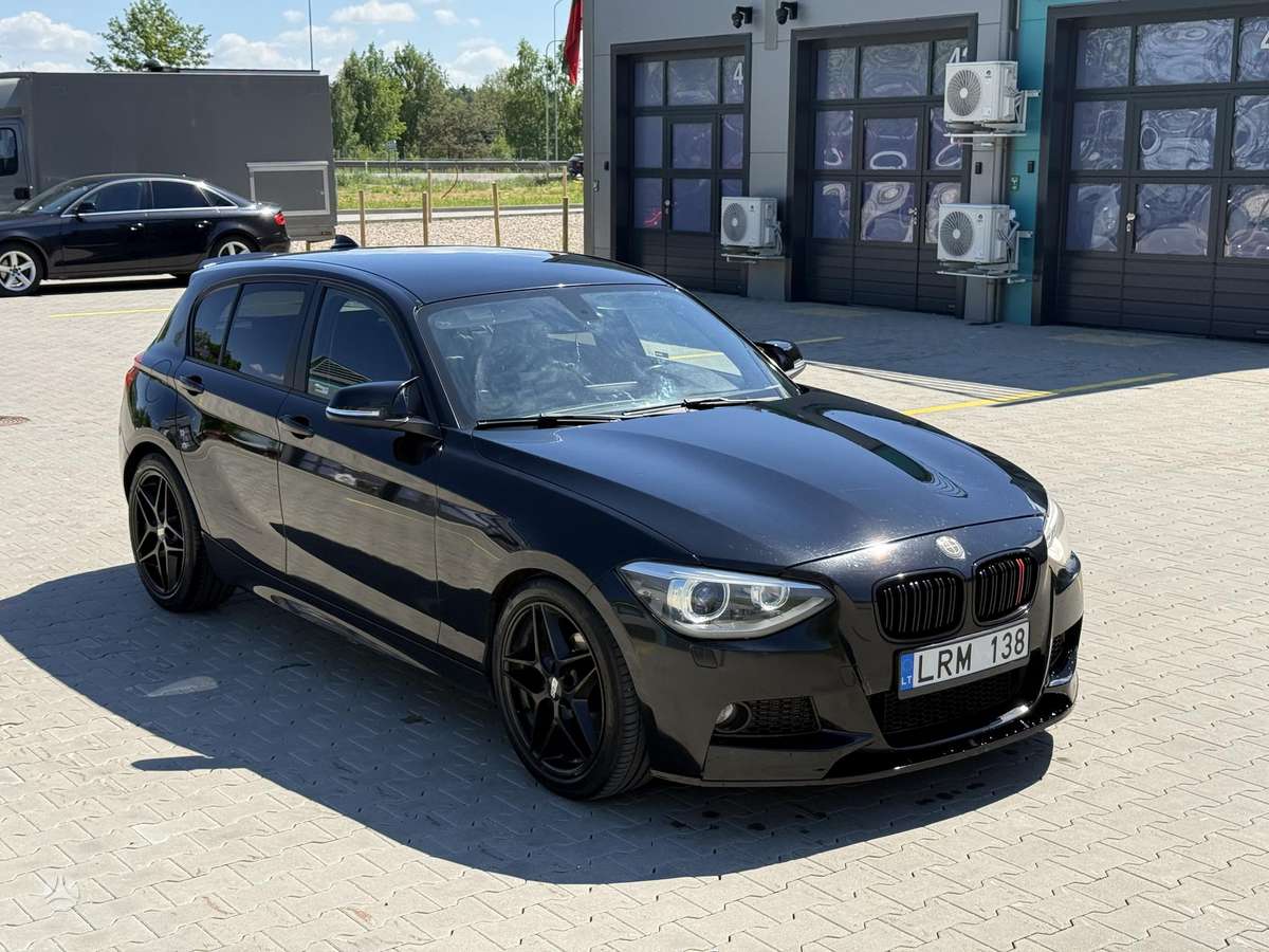 BMW 118, 2.0 l., hatchback