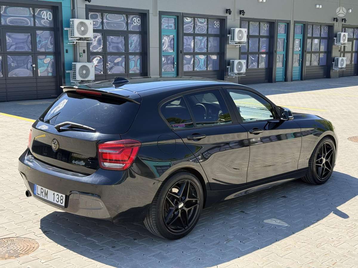 BMW 118, 2.0 l., hatchback