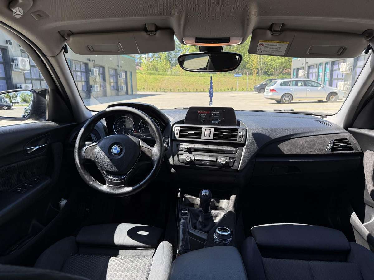 BMW 118, 2.0 l., hatchback