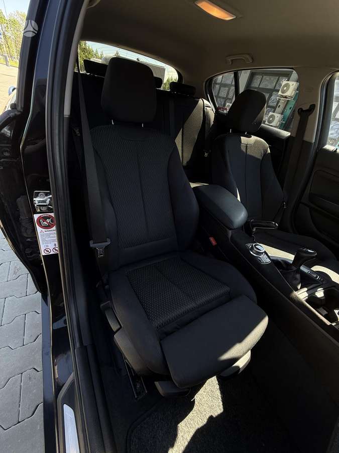 BMW 118, 2.0 l., hatchback