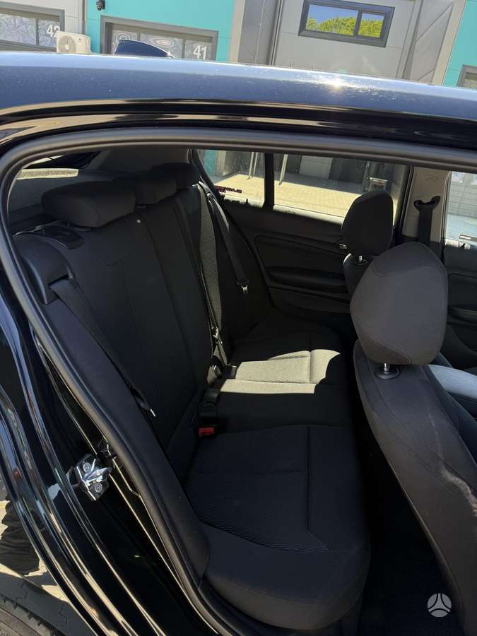 BMW 118, 2.0 l., hatchback