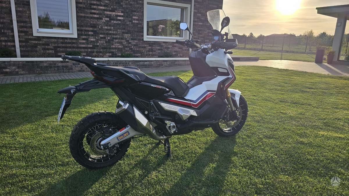 Honda X-ADV 750cc, scooters / mopeds