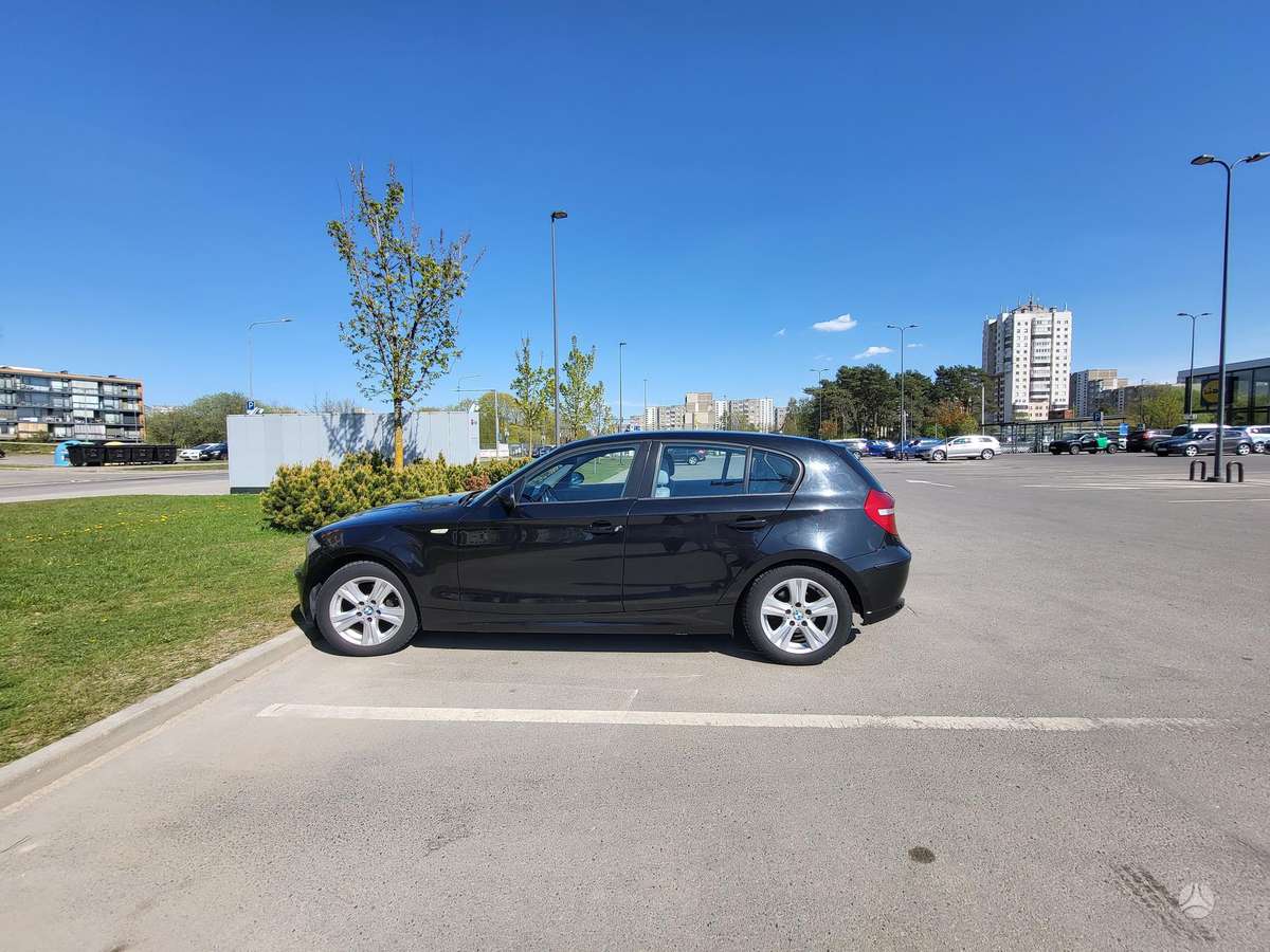 BMW 116, 1.6 l., hatchback