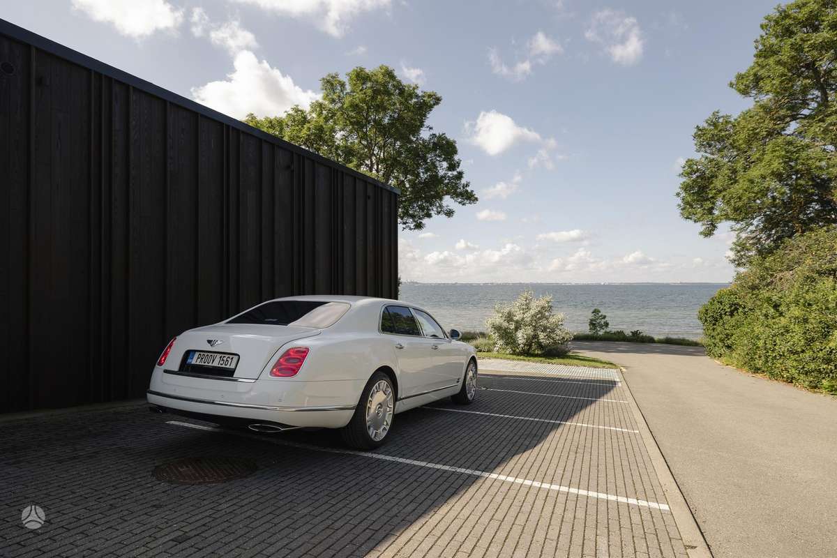 Bentley Mulsanne, saloon / sedan