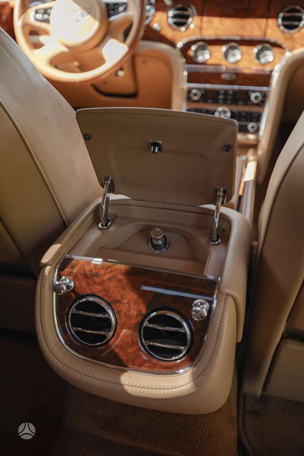 Bentley Mulsanne, sedanas