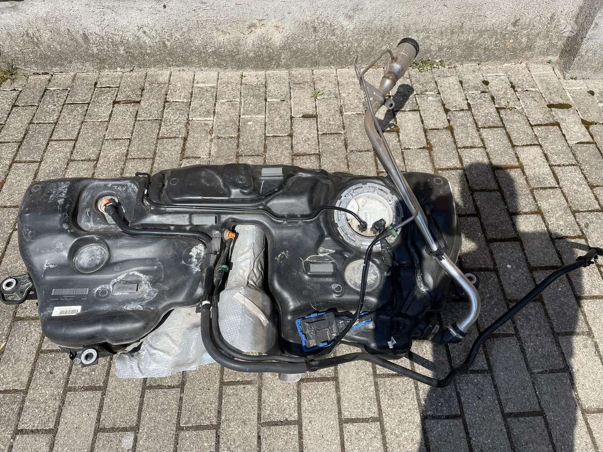 Volvo XC60, 32322065, бамперы (буфера), двери, крылья