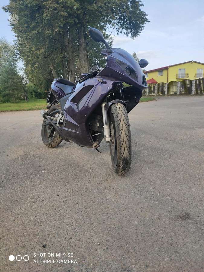 Rieju RS 49cc, scooters / mopeds