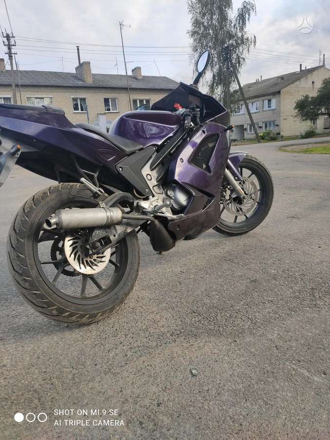 Rieju RS 49cc, scooters / mopeds