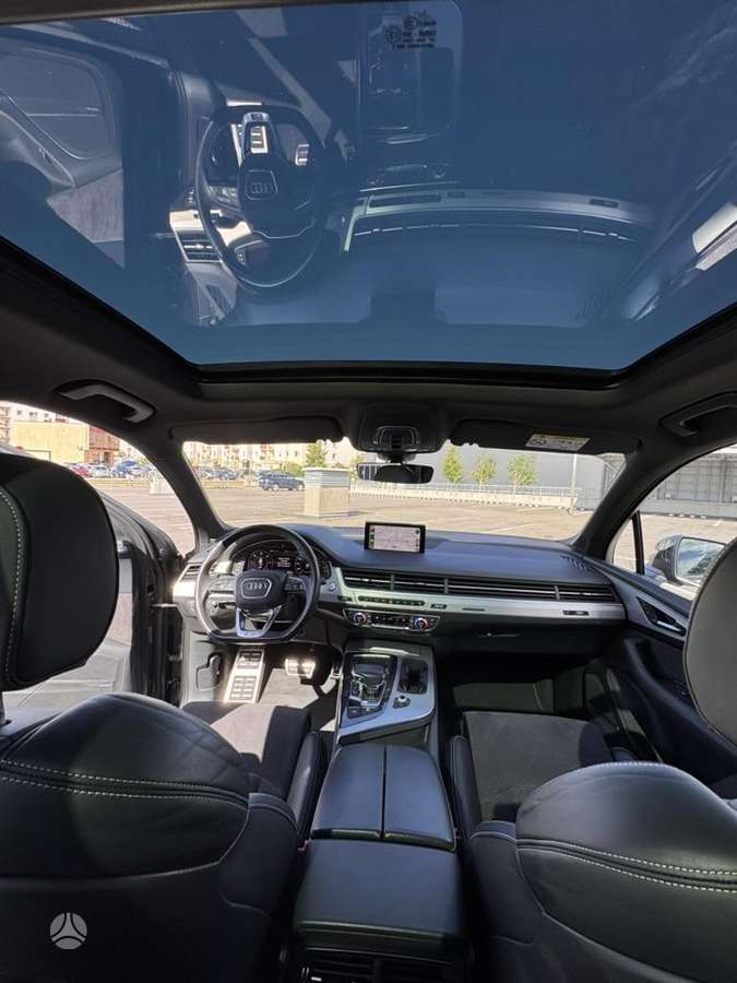 Audi Q7, 3.0 l., off-road / crossover