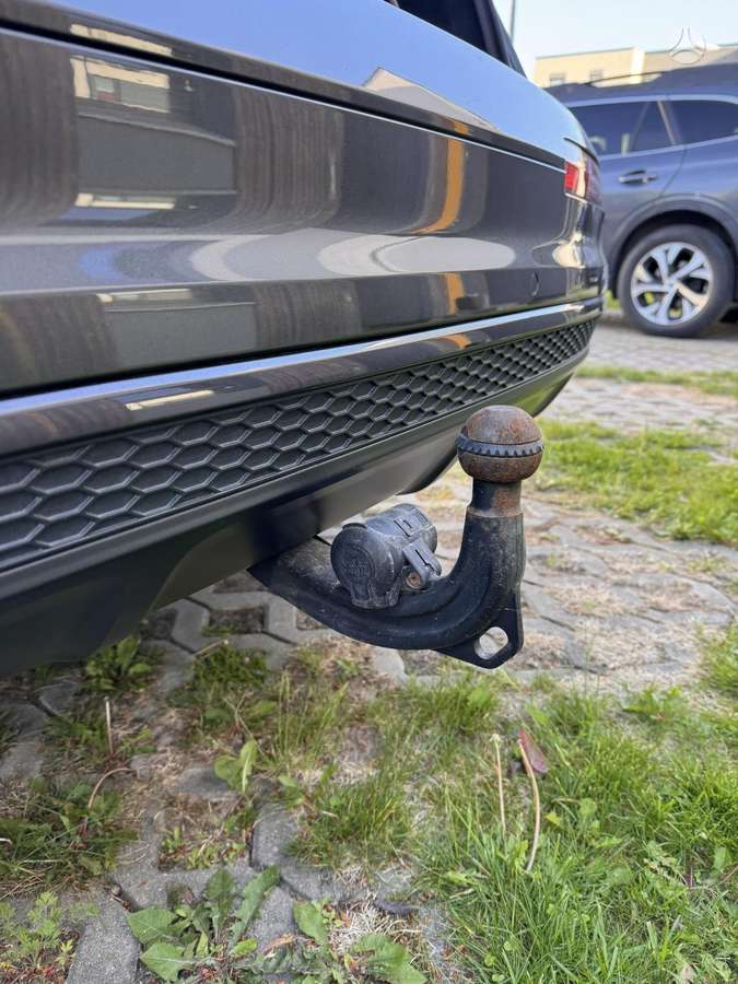 Audi Q7, 3.0 l., off-road / crossover