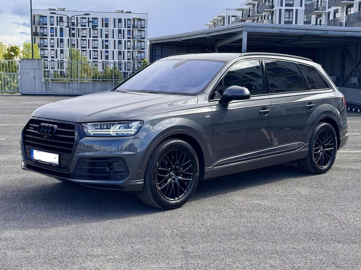 Audi Q7, 3.0 l., off-road / crossover