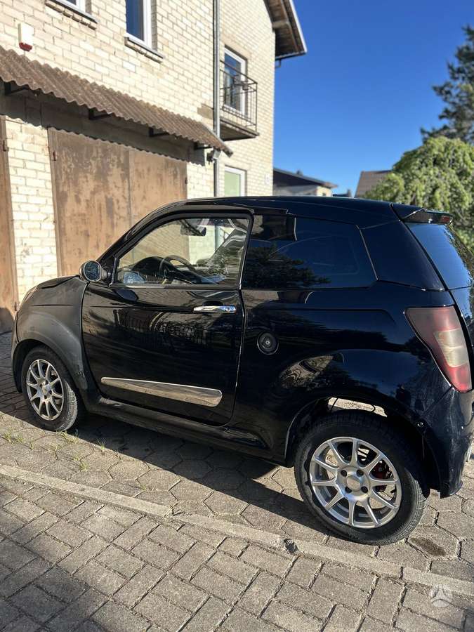 Ligier JS50, 0.5 l., hatchback