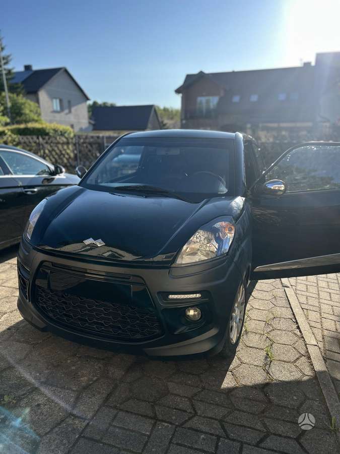 Ligier JS50, 0.5 l., hatchback