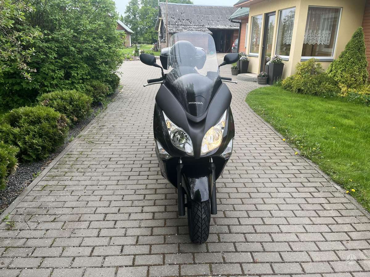 Honda Silverwing 400cc, scooters / mopeds