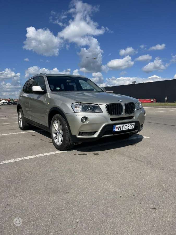 BMW X3, 2.0 l., off-road / crossover