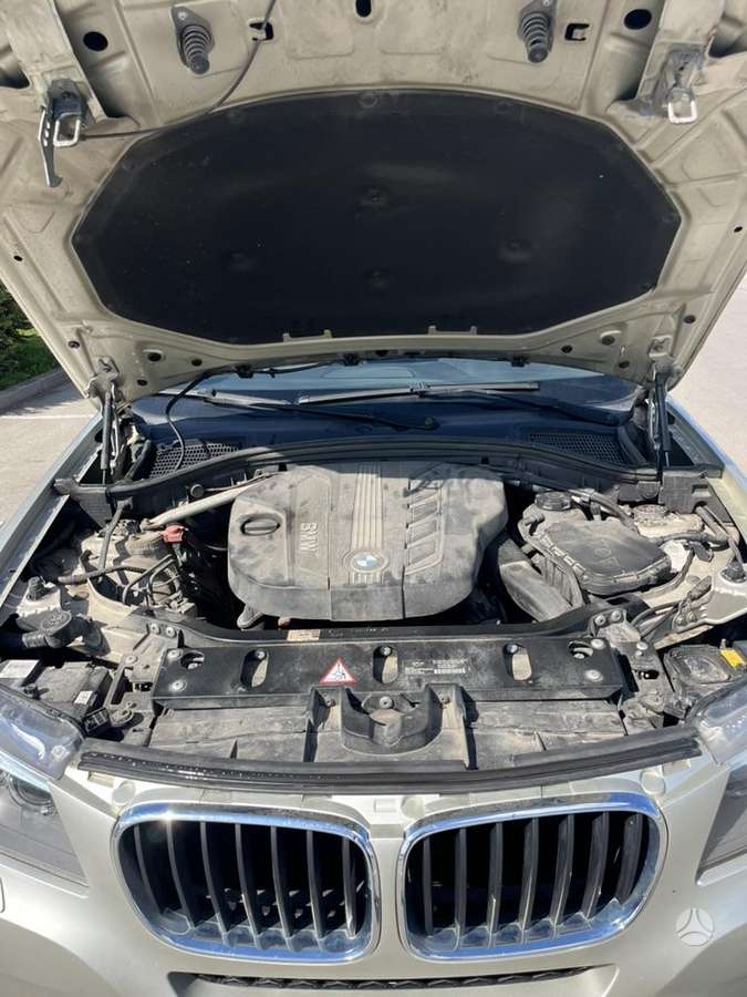 BMW X3, 2.0 l., off-road / crossover