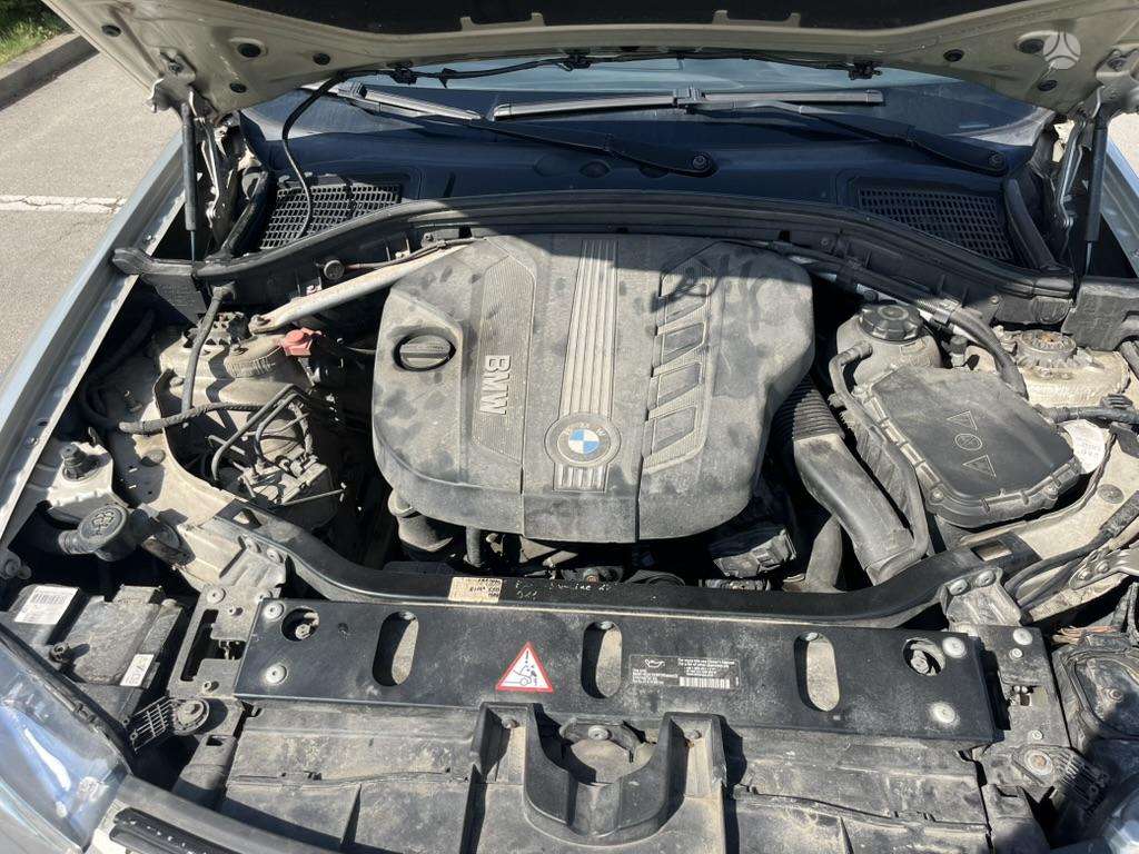 BMW X3, 2.0 l., off-road / crossover