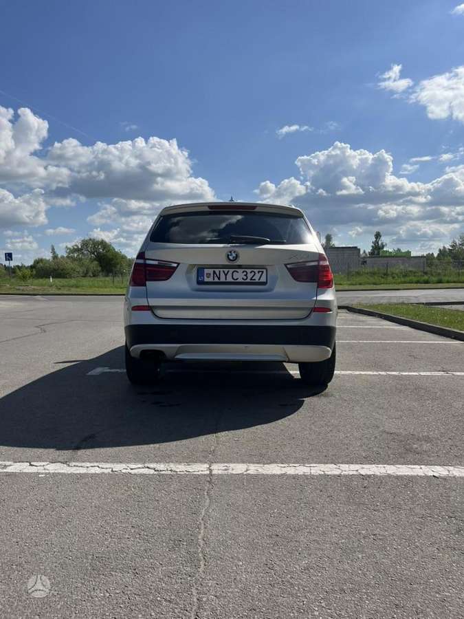 BMW X3, 2.0 l., off-road / crossover