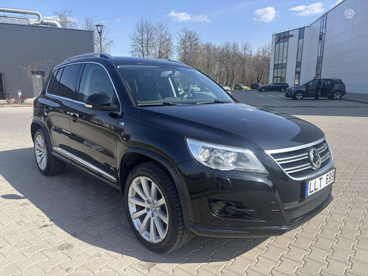 Volkswagen Tiguan - 2