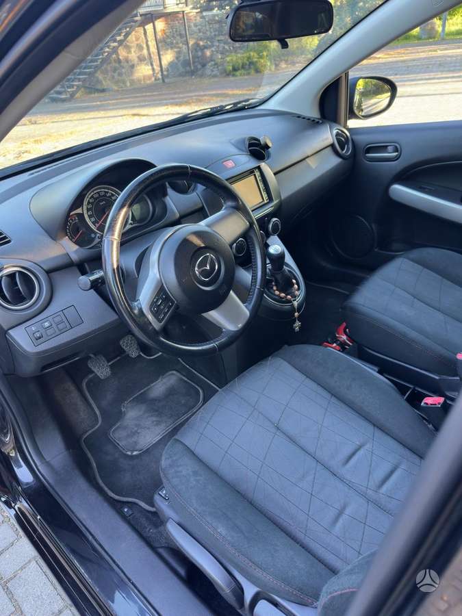 Mazda 2, 1.4 l., hatchback