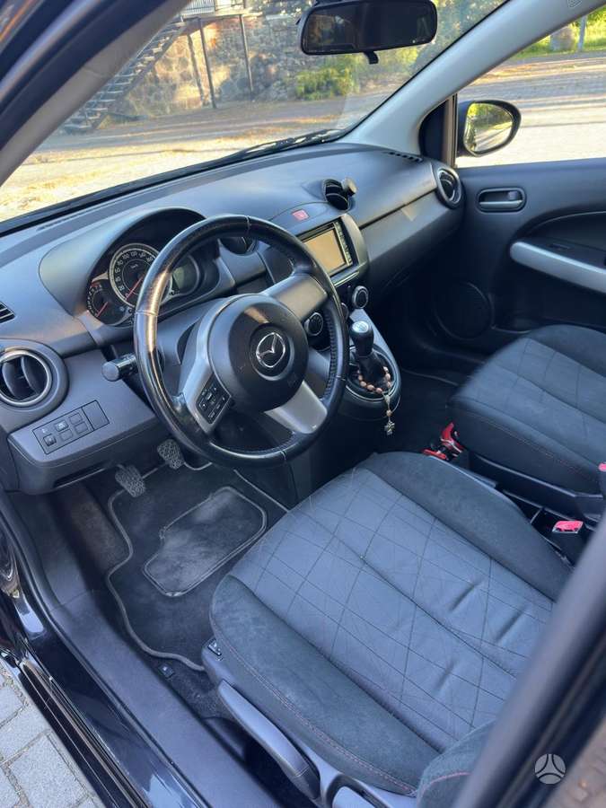 Mazda 2, 1.4 l., hečbekas