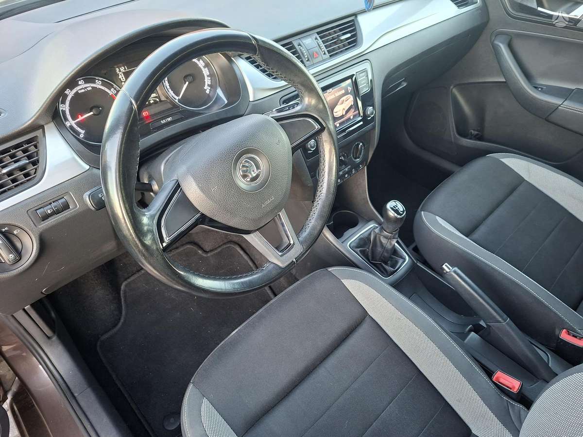 Skoda Rapid, 1.0 l., Хэтчбек