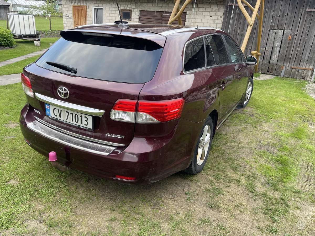 Toyota Avensis, 2.0 l., Универсал