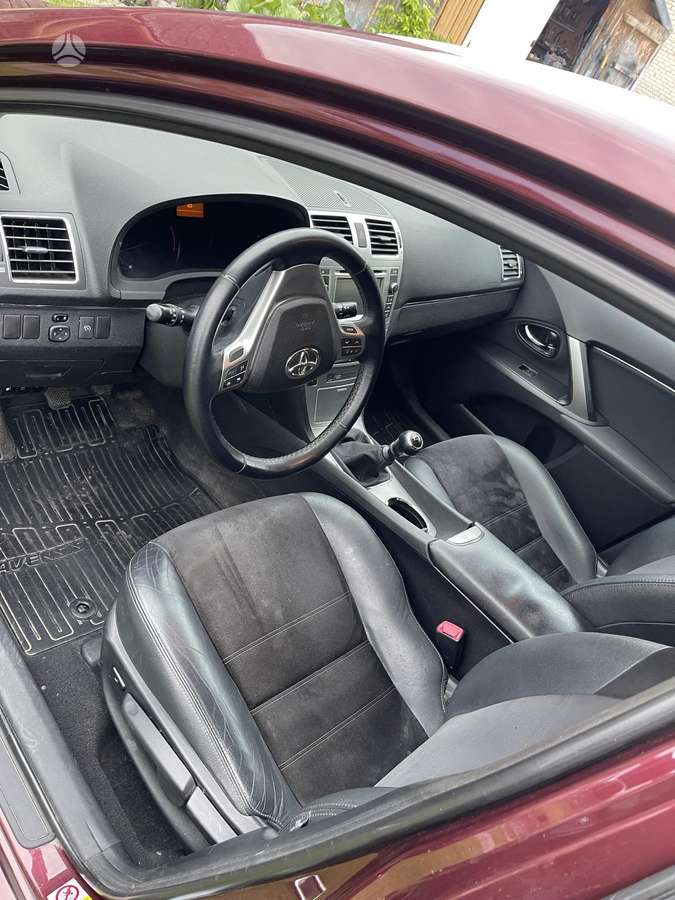 Toyota Avensis, 2.0 l., Универсал