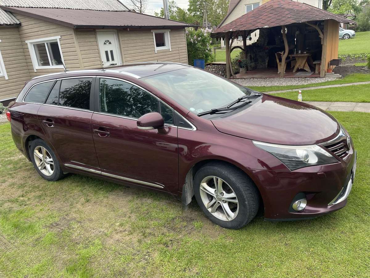 Toyota Avensis, 2.0 l., Универсал