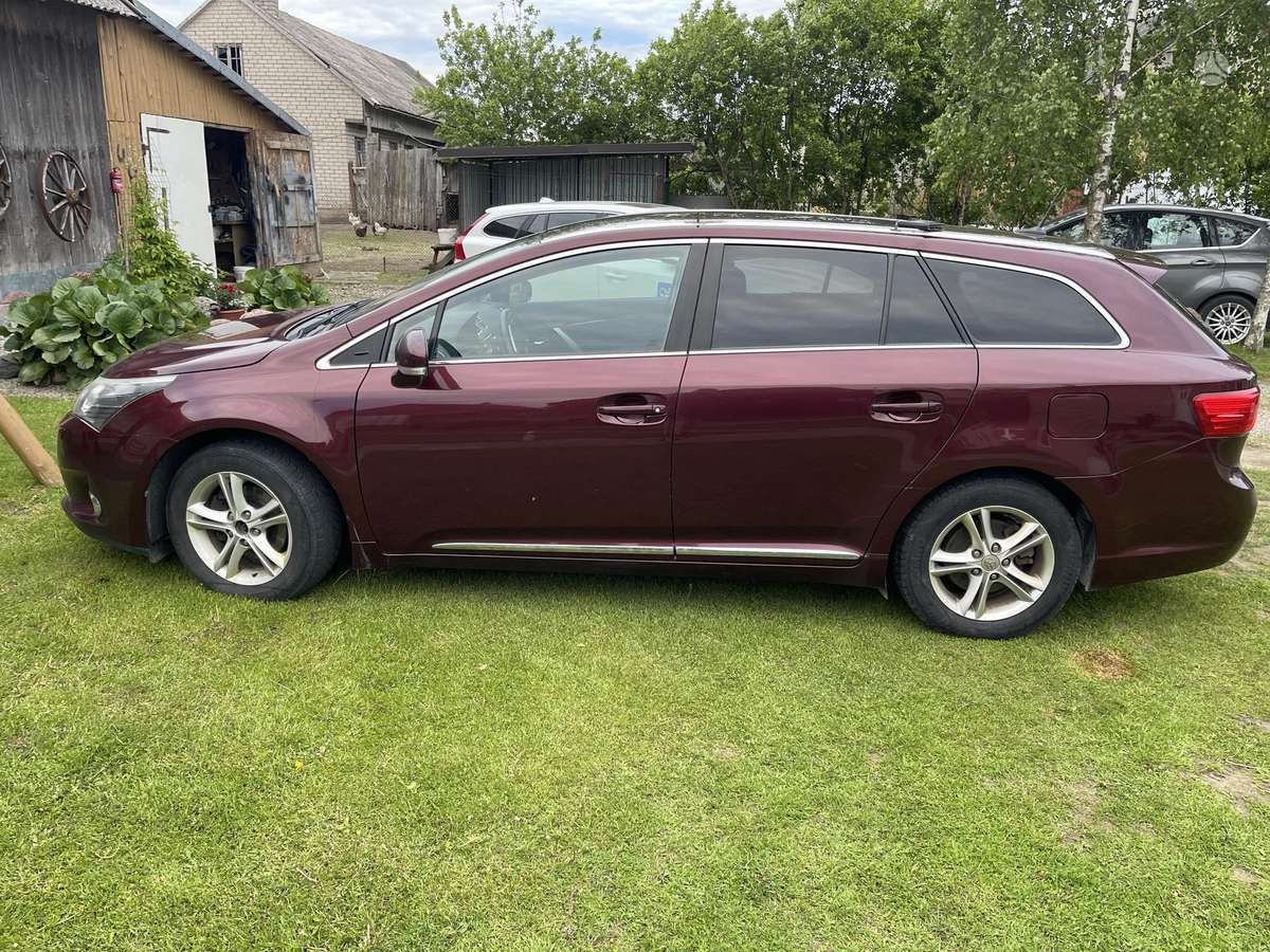 Toyota Avensis, 2.0 l., Универсал