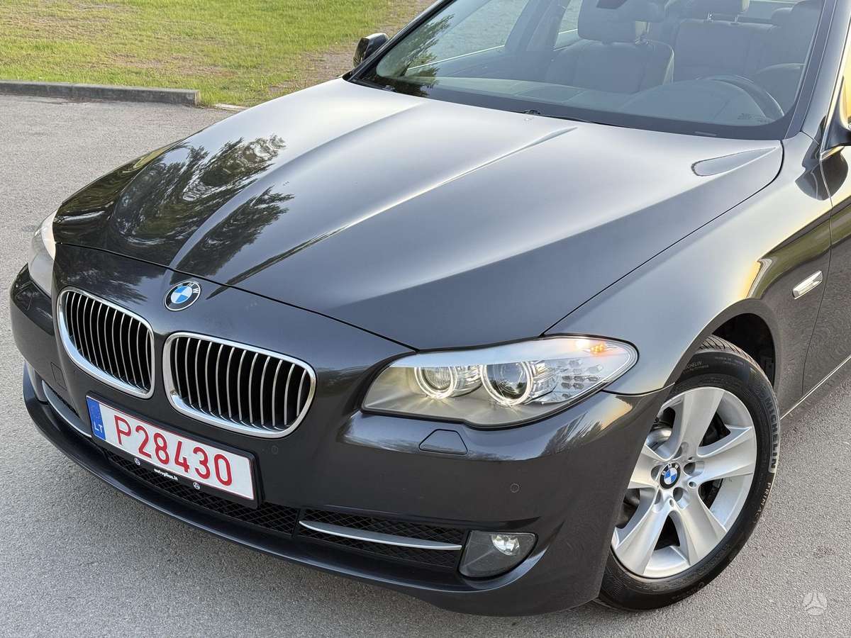 BMW 525, 3.0 l., Седан