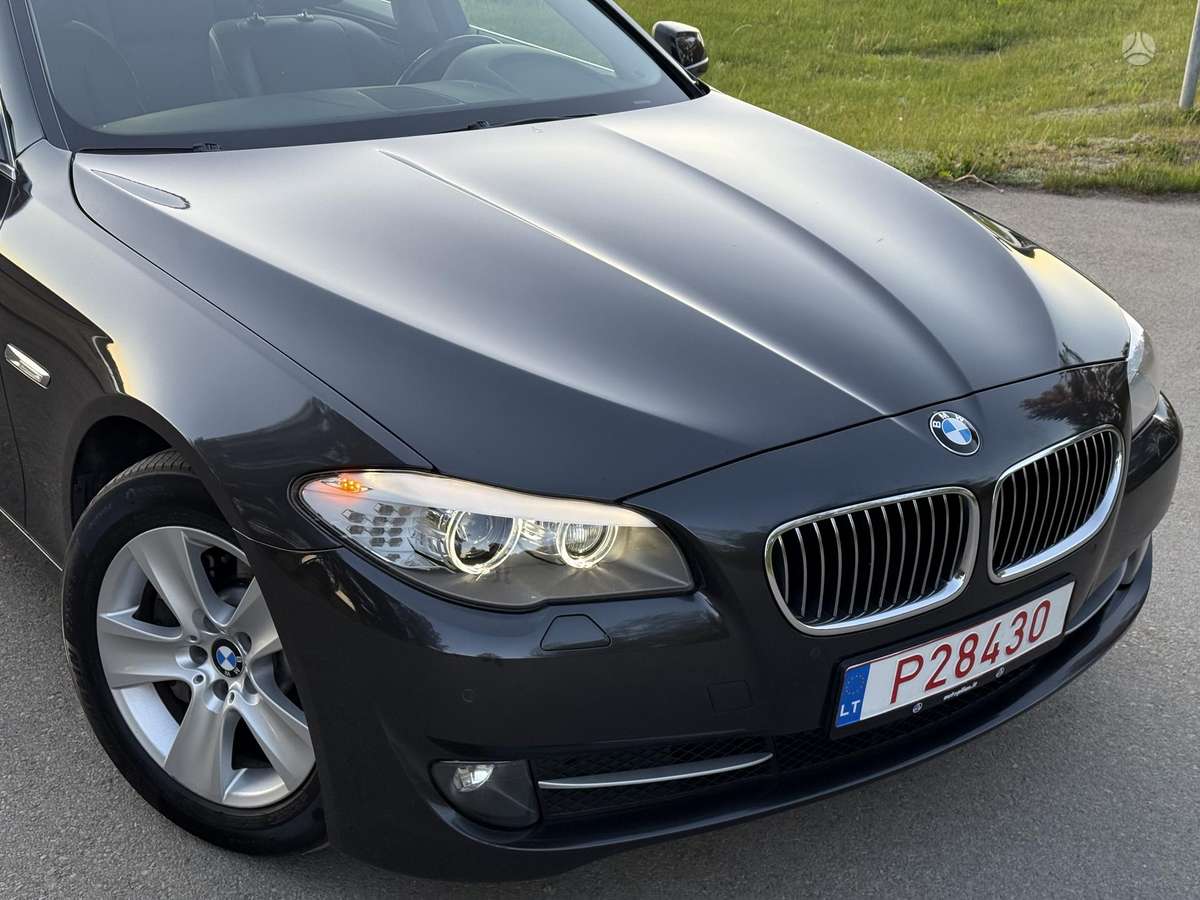 BMW 525, 3.0 l., Седан