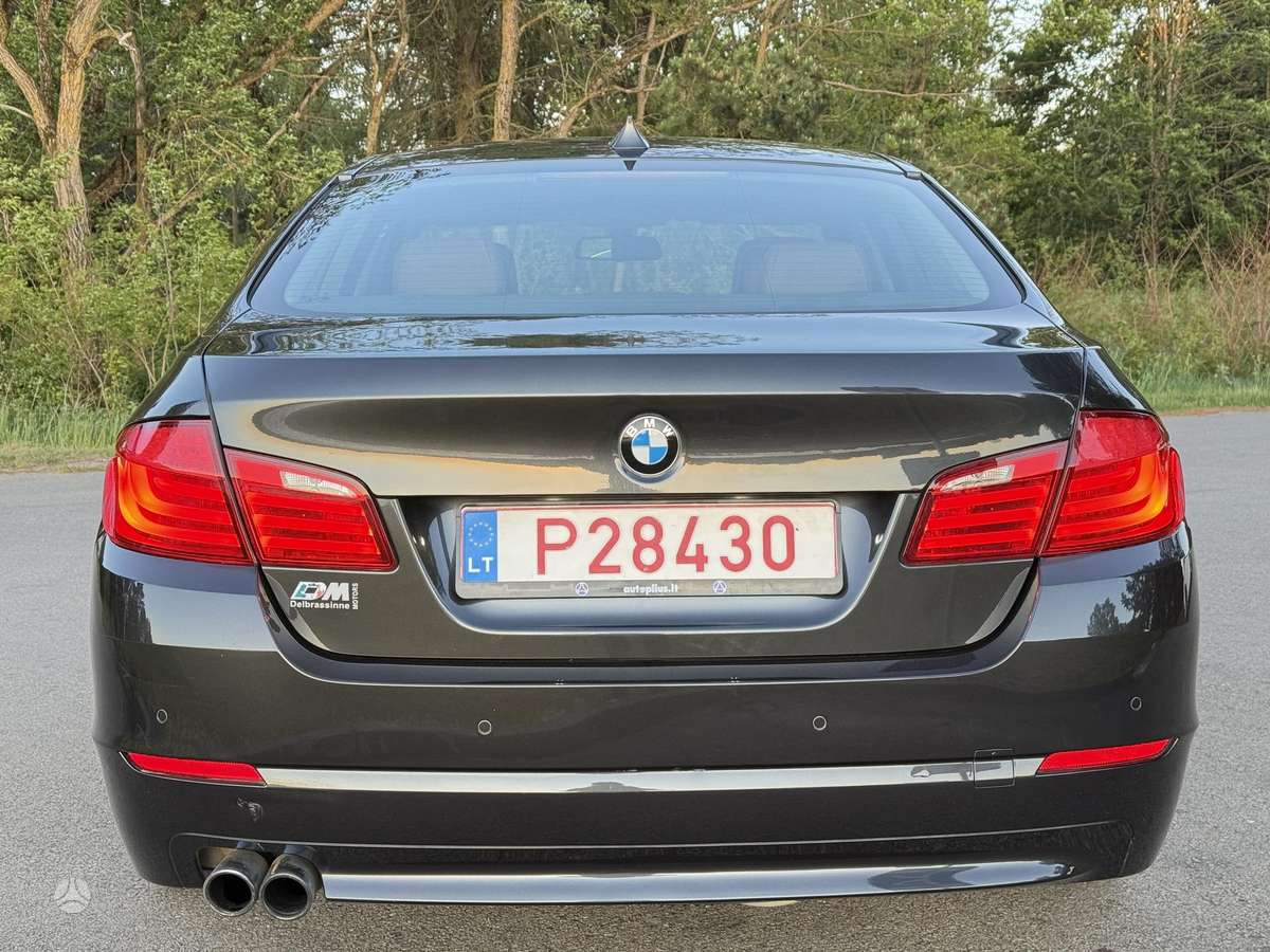 BMW 525, 3.0 l., Седан