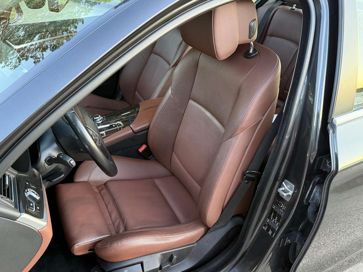 BMW 525, 3.0 l., Седан