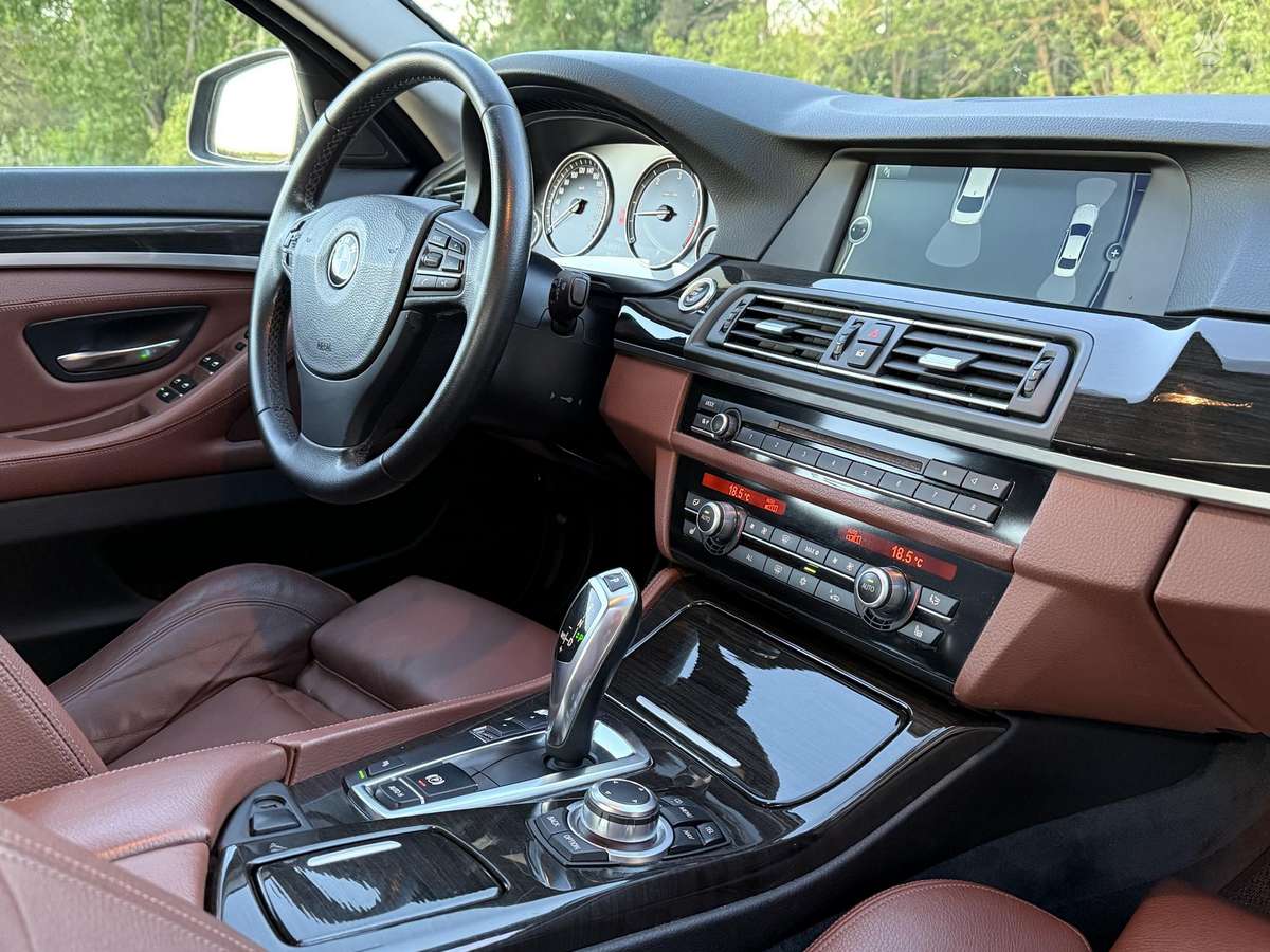 BMW 525, 3.0 l., Седан