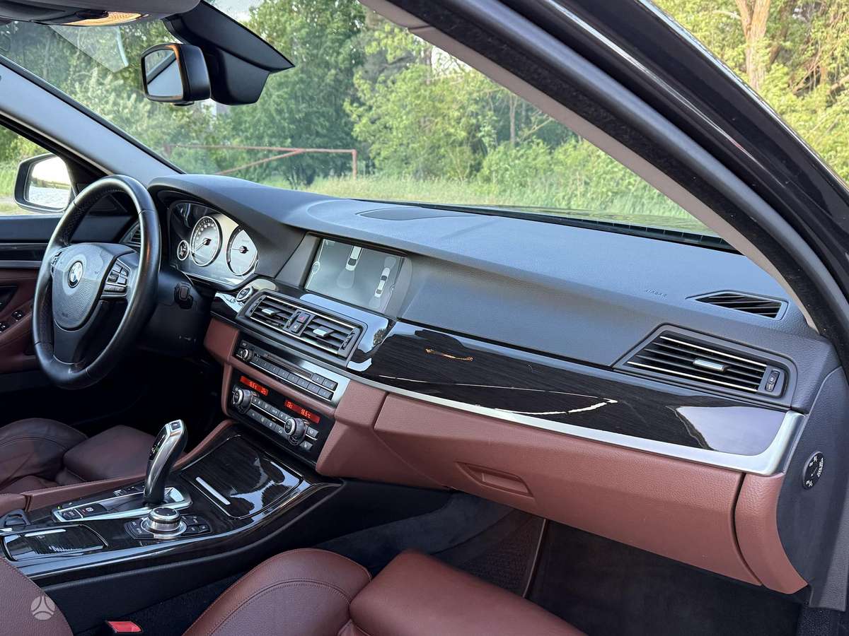 BMW 525, 3.0 l., Седан