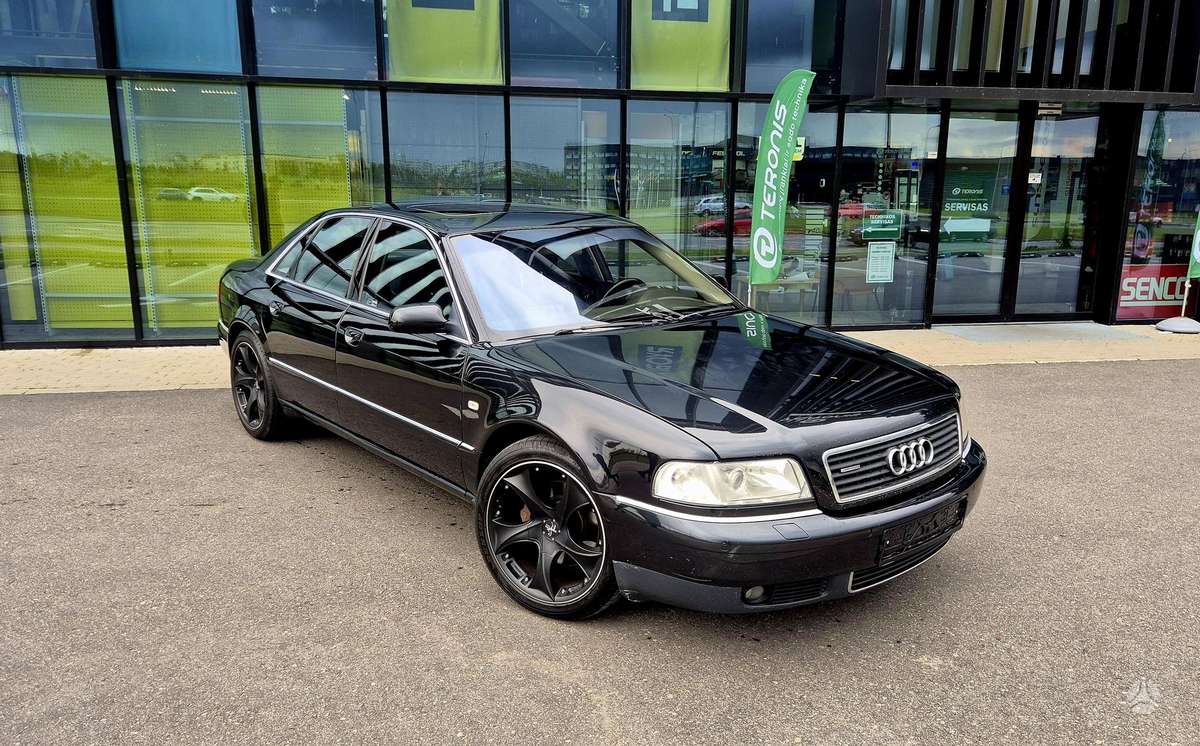Audi A8, 4.2 l., sedanas