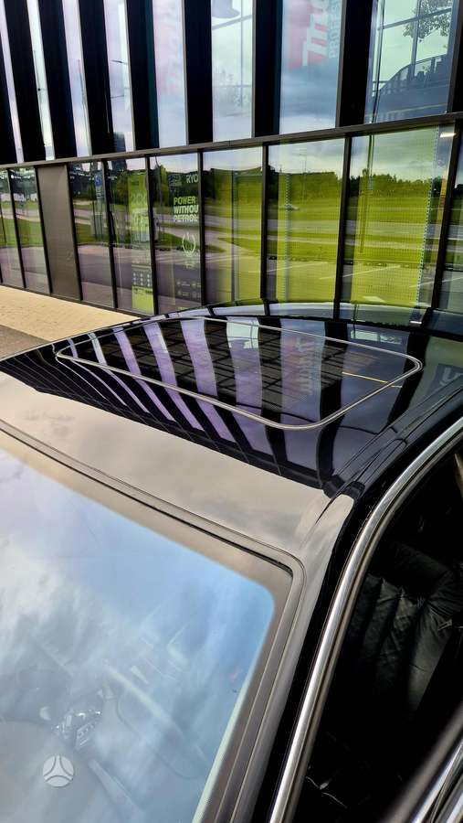 Audi A8, 4.2 l., sedanas