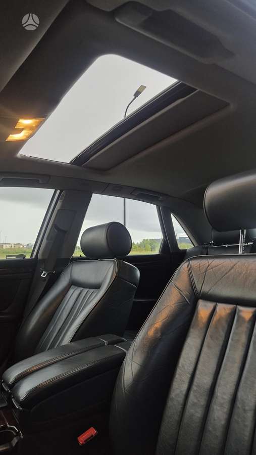 Audi A8, 4.2 l., Седан