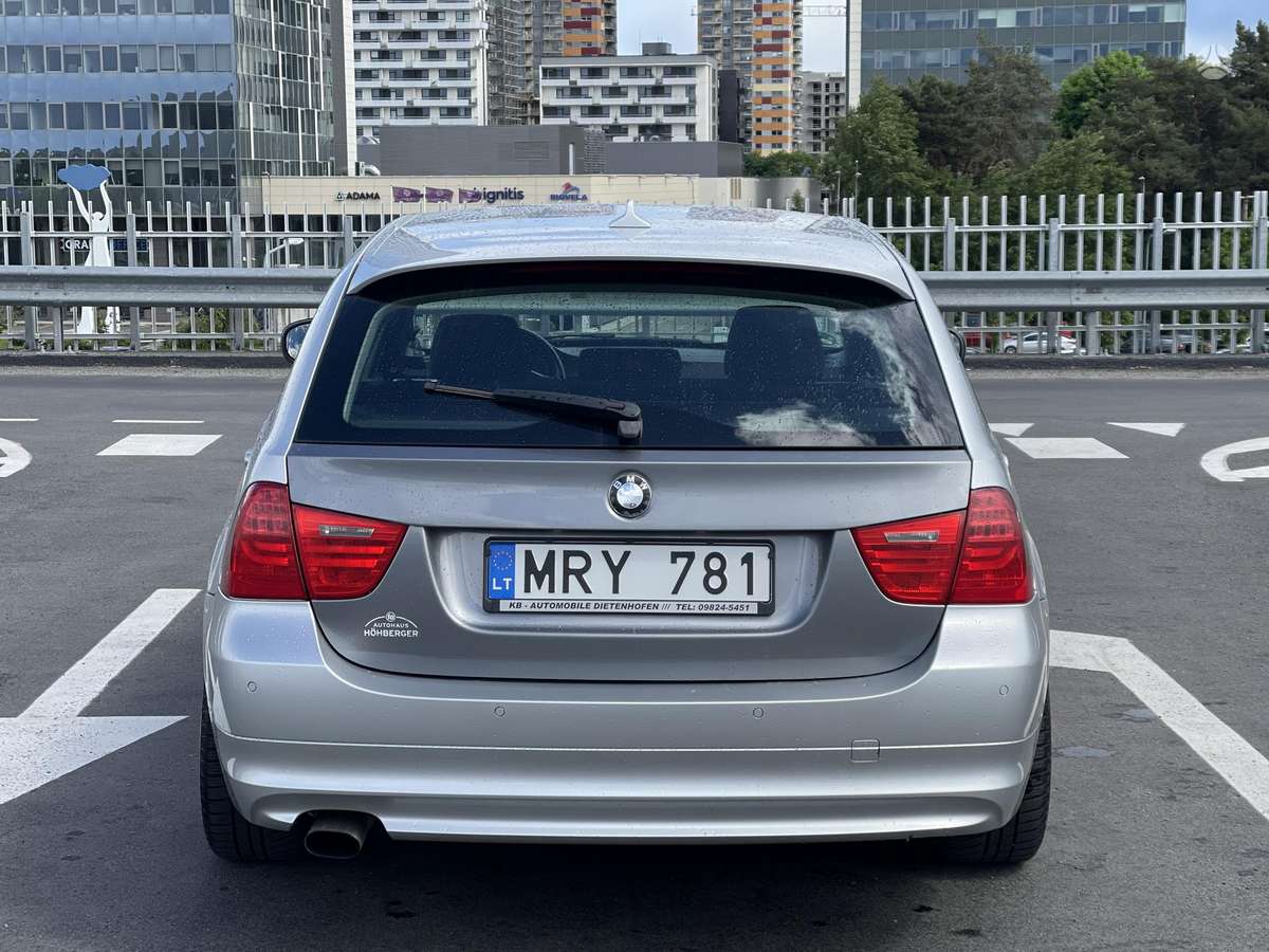 BMW 320, 2.0 l., universalas