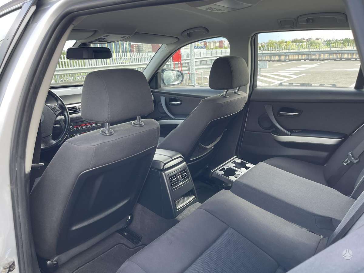 BMW 320, 2.0 l., universalas