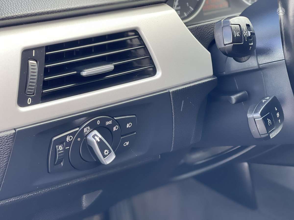 BMW 320, 2.0 l., universalas