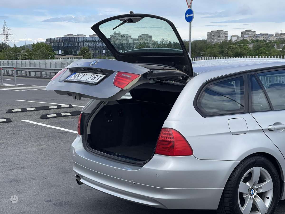 BMW 320, 2.0 l., universalas