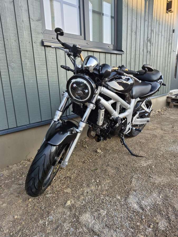 Suzuki SV 650cc, street / classic