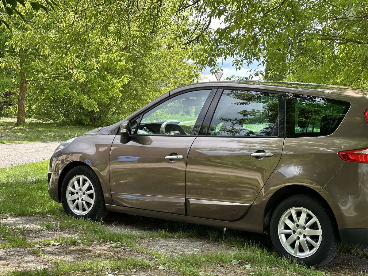 Renault Scenic, Минивэн