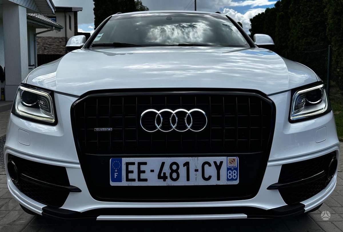 Audi Q5, 2.0 l., off-road / crossover