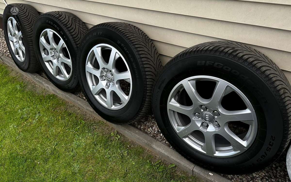 Audi Q5, 2.0 l., off-road / crossover