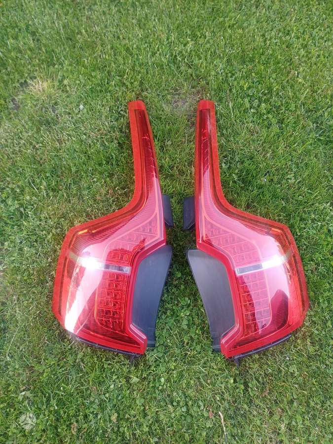 Volvo XC90 lights