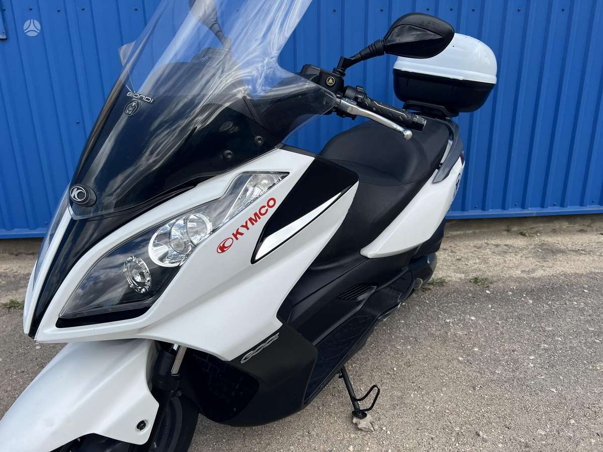 Kymco Downtown 300cc, мотороллеры / мопеды